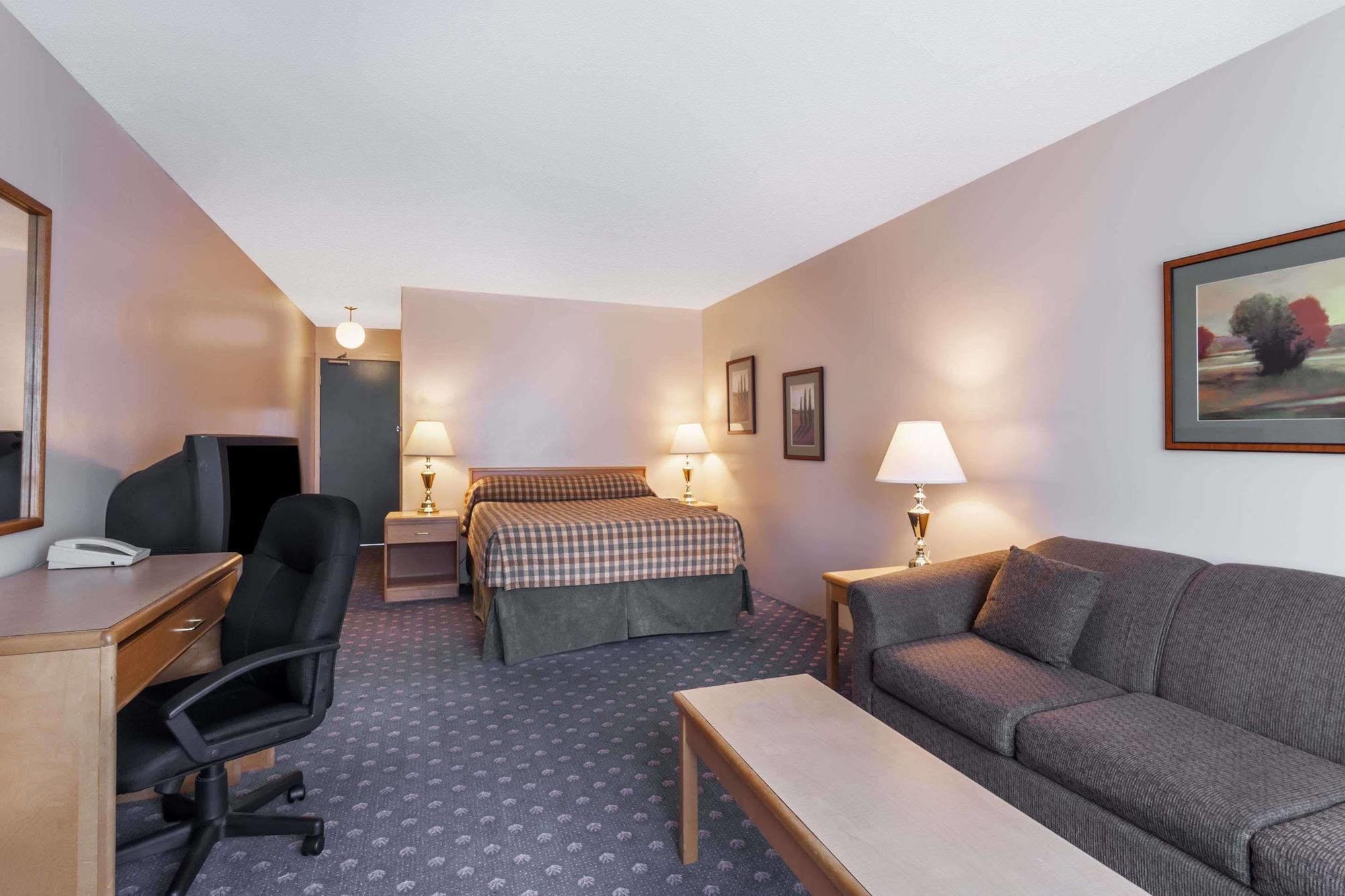 Howard Johnson By Wyndham Nanaimo Harbourside 외부 사진